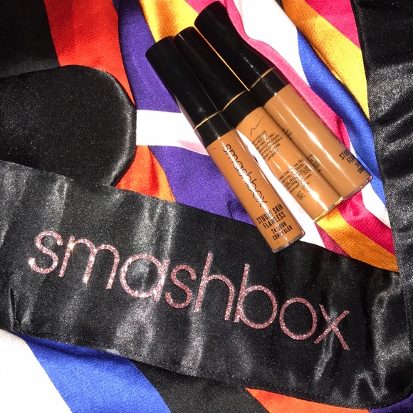 SMASHBOX Studio Skin Flawless 24hr Concealer - Picture 1 of 7